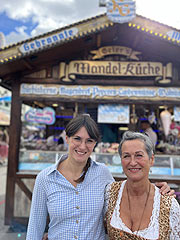 Geier's Mandel-Küche auf der Wiesn 2022 - gebrannte Mandeln seit über 50 Jahren auf dem Oktoberfest (©foto. Martin Schmitz)